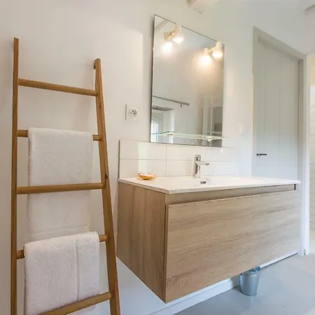 招待所 Joangi Uhart-Cize